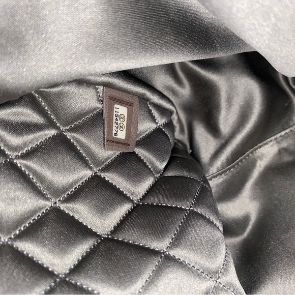 Chanel Le Marais Black Quilted Leather Tote Bag - Picture 5 of 9